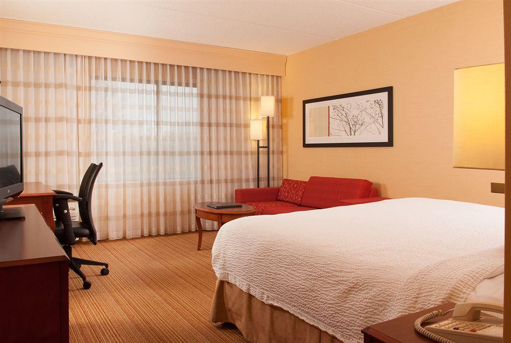 Отель Courtyard By Marriott Charlotte Гастония Экстерьер фото