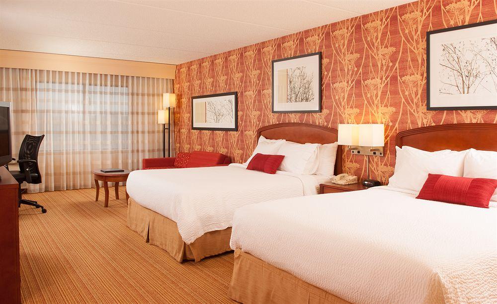 Отель Courtyard By Marriott Charlotte Гастония Экстерьер фото