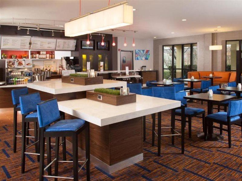 Отель Courtyard By Marriott Charlotte Гастония Экстерьер фото