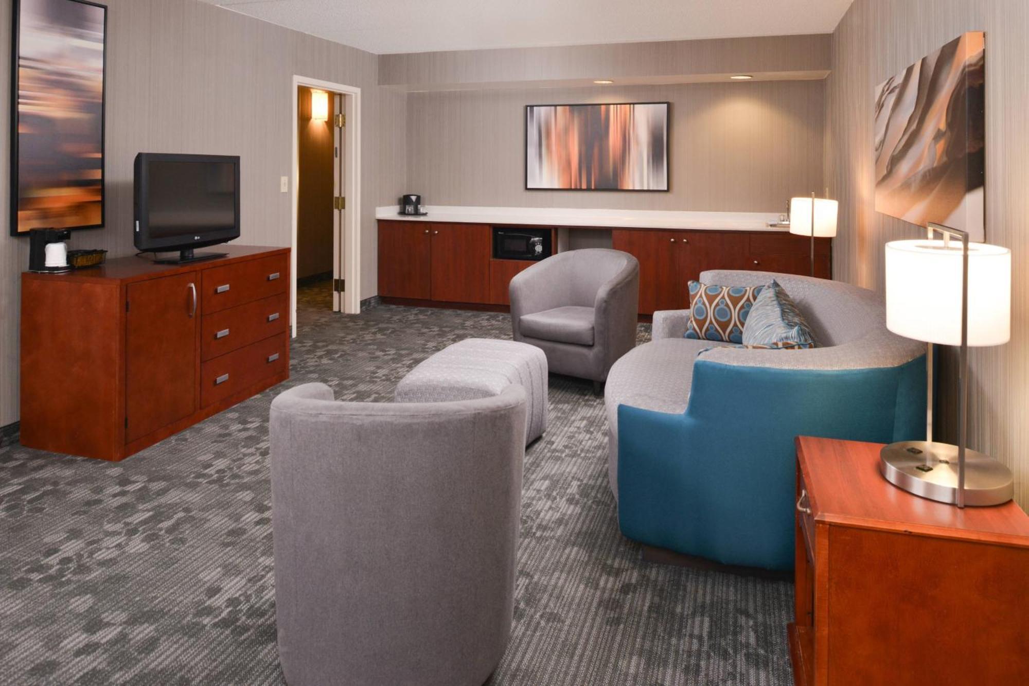 Отель Courtyard By Marriott Charlotte Гастония Экстерьер фото