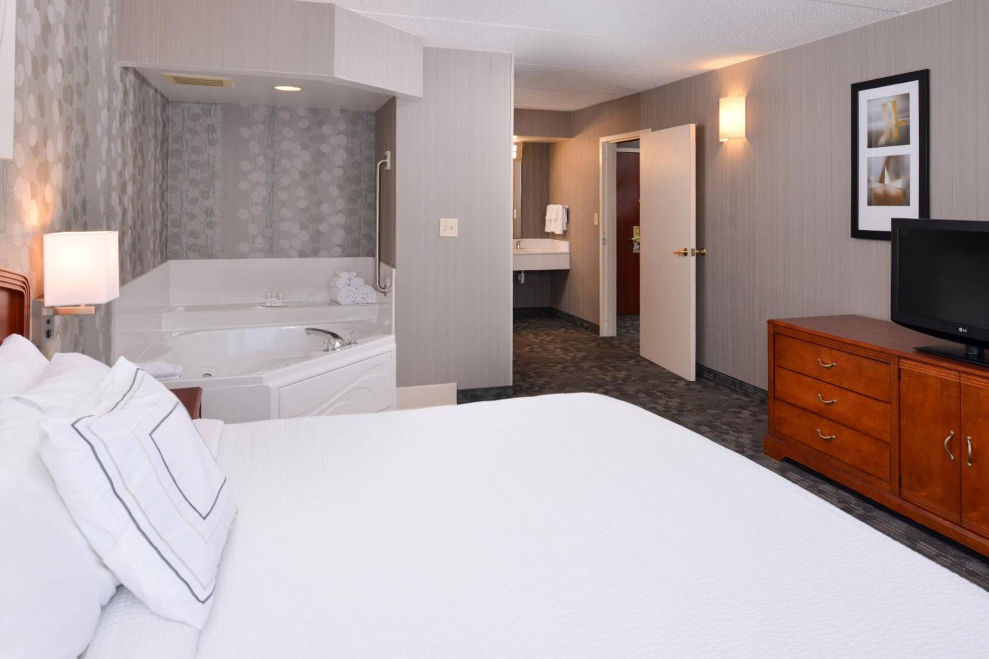 Отель Courtyard By Marriott Charlotte Гастония Экстерьер фото
