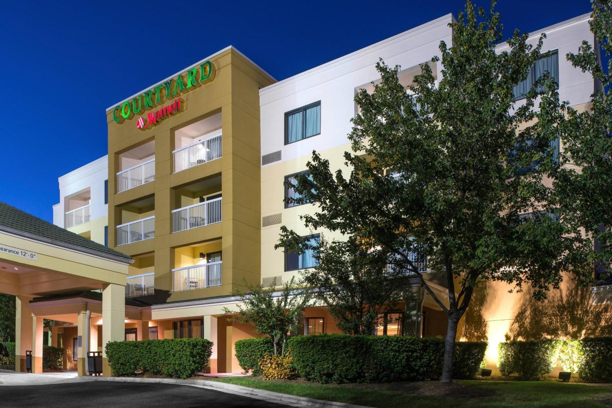 Отель Courtyard By Marriott Charlotte Гастония Экстерьер фото