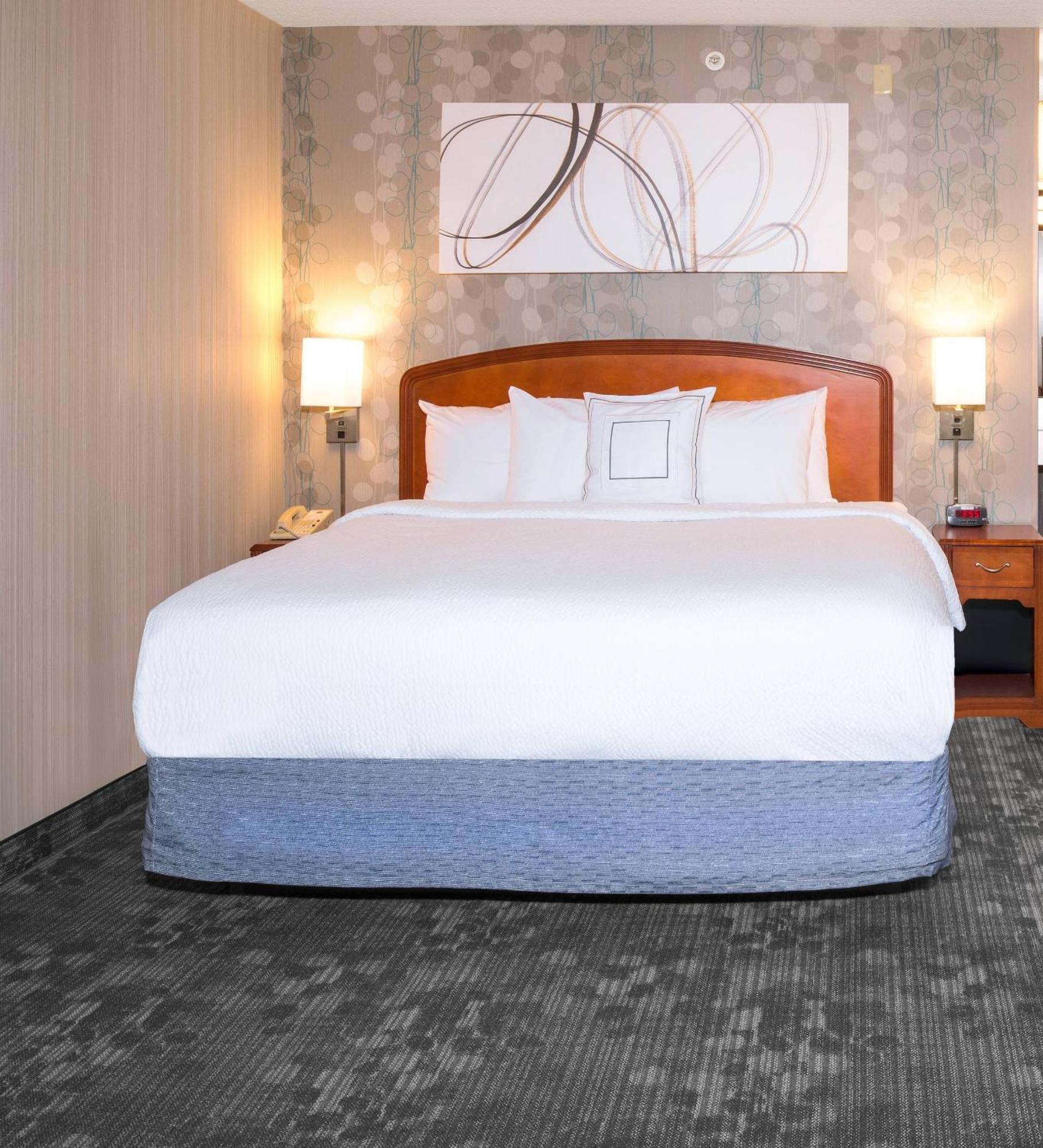 Отель Courtyard By Marriott Charlotte Гастония Экстерьер фото
