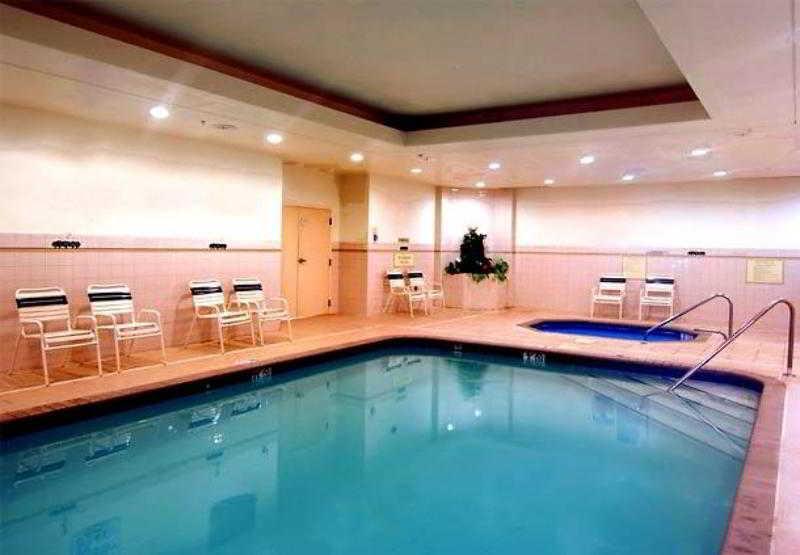 Отель Courtyard By Marriott Charlotte Гастония Удобства фото