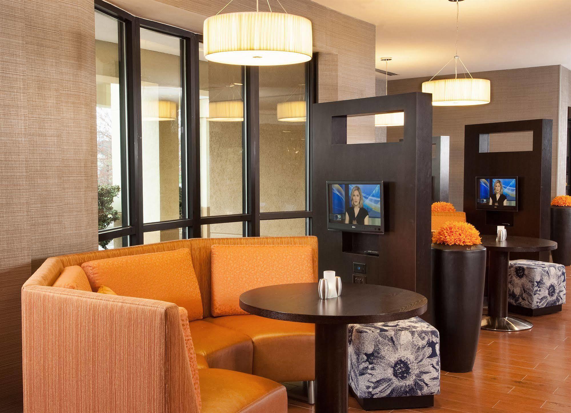 Отель Courtyard By Marriott Charlotte Гастония Экстерьер фото