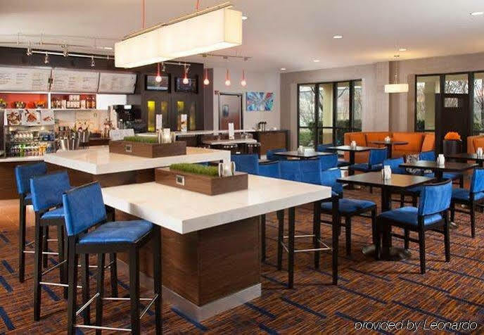 Отель Courtyard By Marriott Charlotte Гастония Экстерьер фото